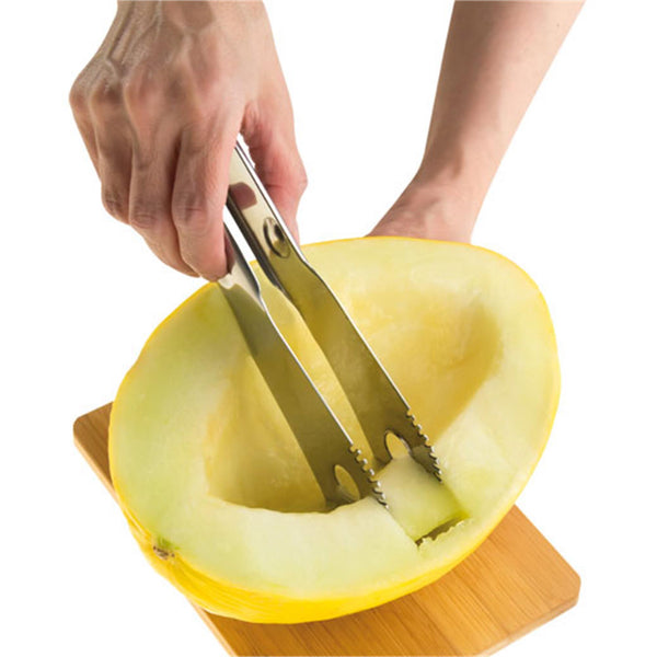 GEN173 Melonello taglia e servi melone I Genietti uso 1 B.jpg